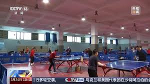 世界杯官网线上平台 大学校园塑胶跑道异味事件:谁来担责?